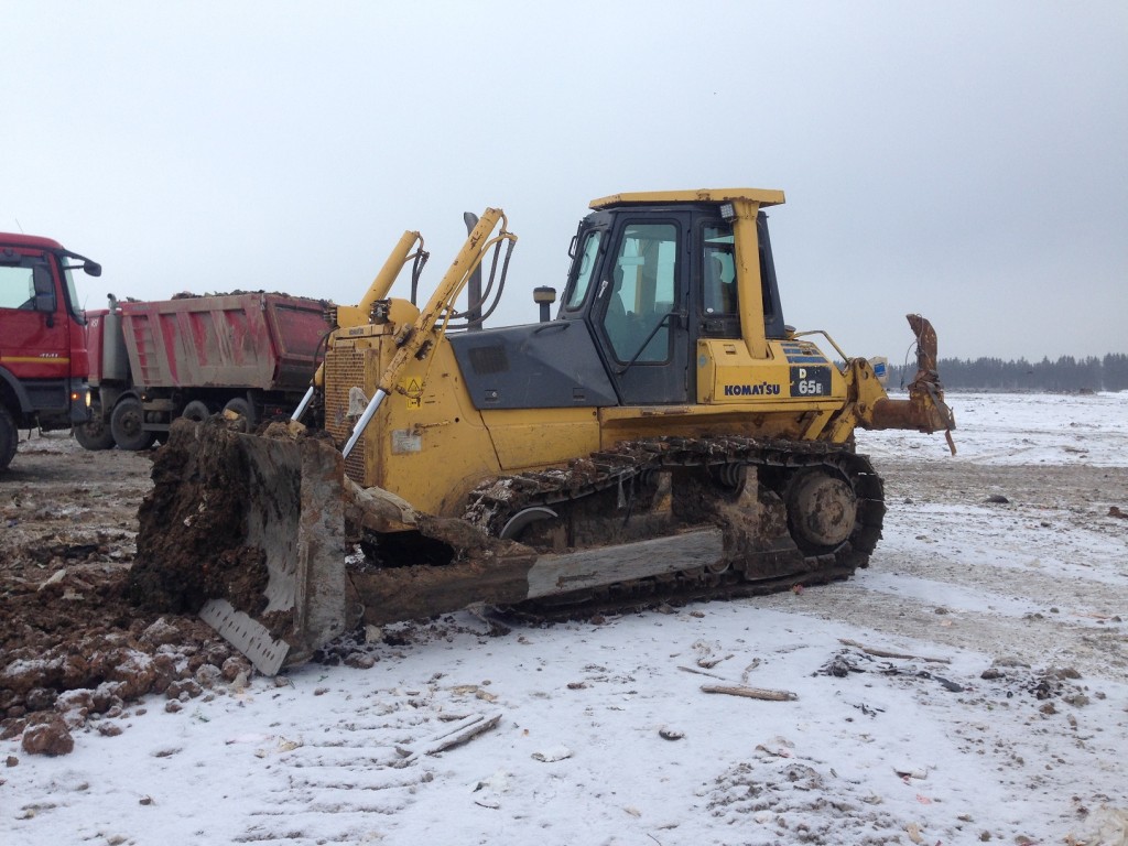Аренда бульдозера Komatsu D65 (20т)