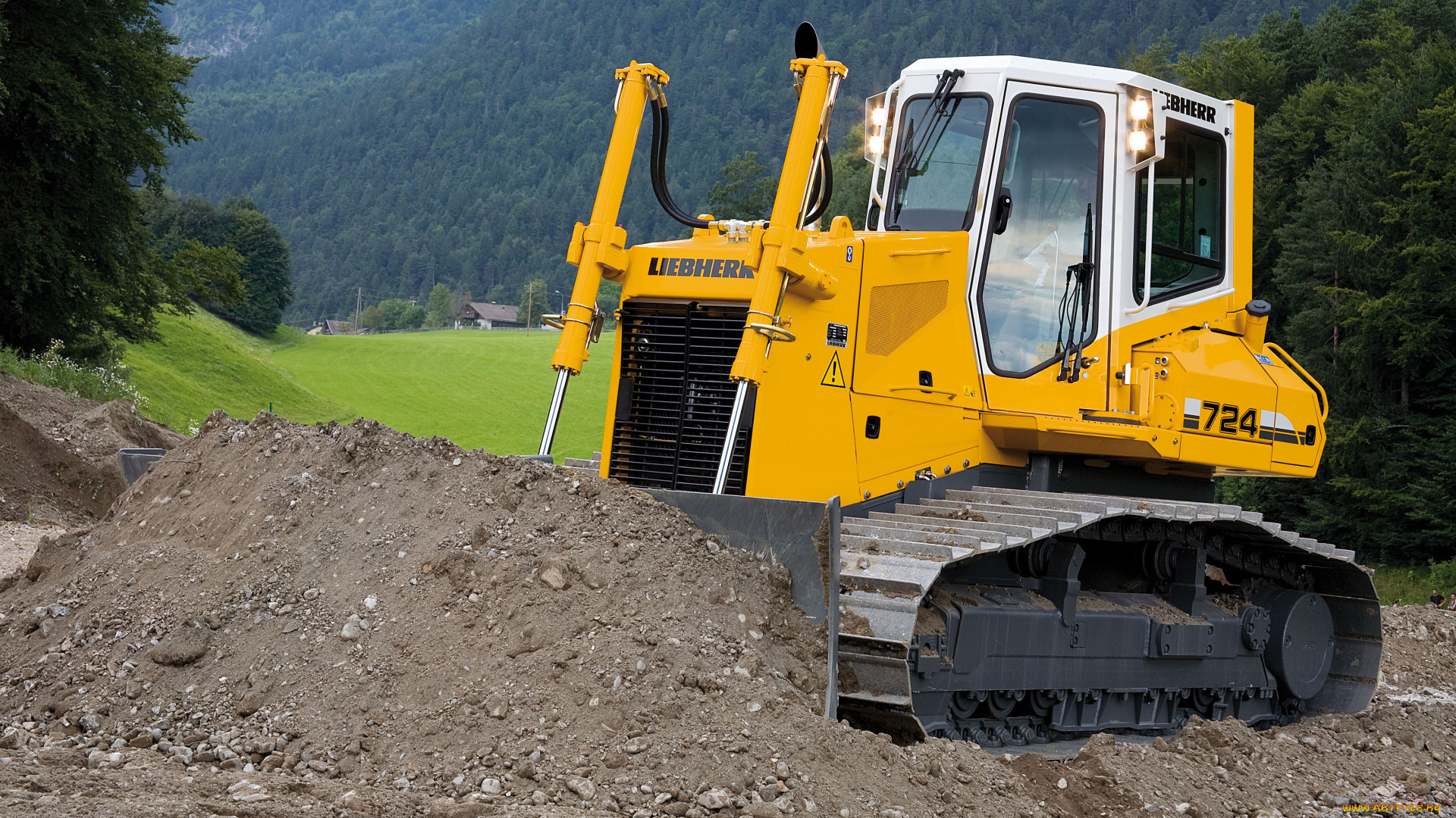 Аренда бульдозера Liebherr PR 724 LGP недорого