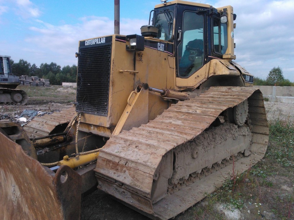 Аренда бульдозеров Caterpillar D5-D6, ДТ75, Т170