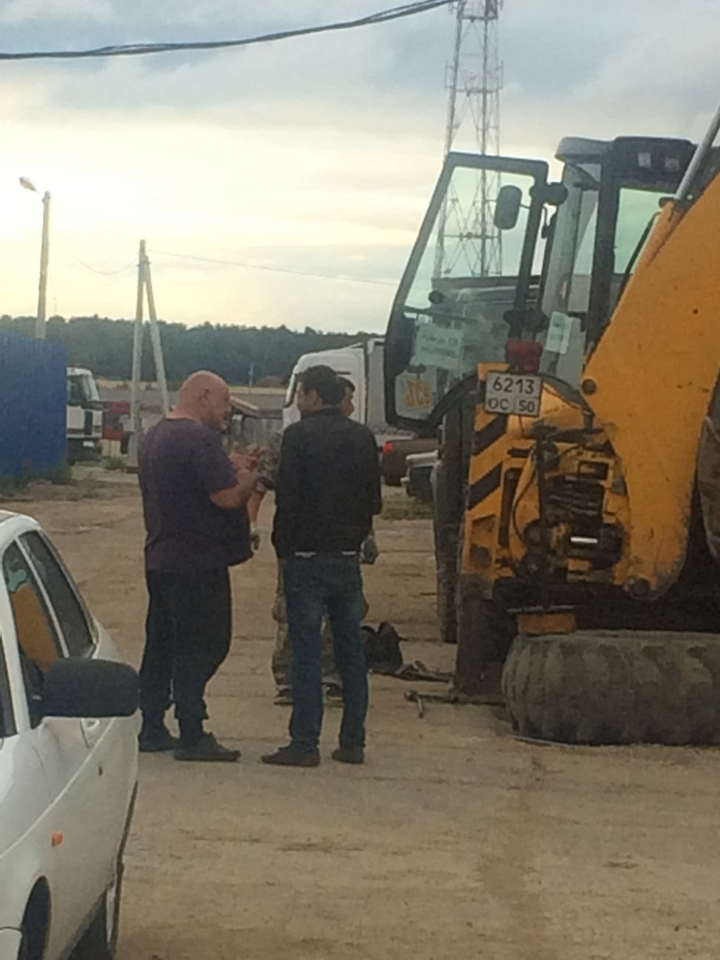 Аренда Экскаватор погрузчик JCB