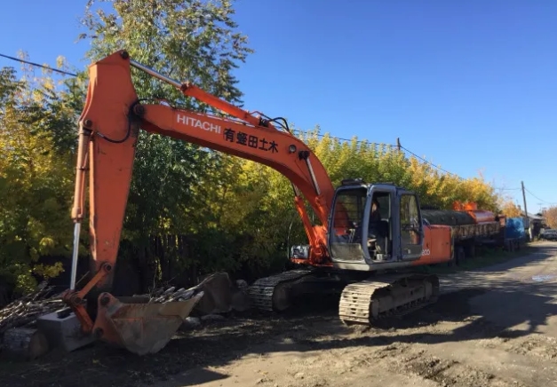 Аренда Экскаватора Hitachi 200