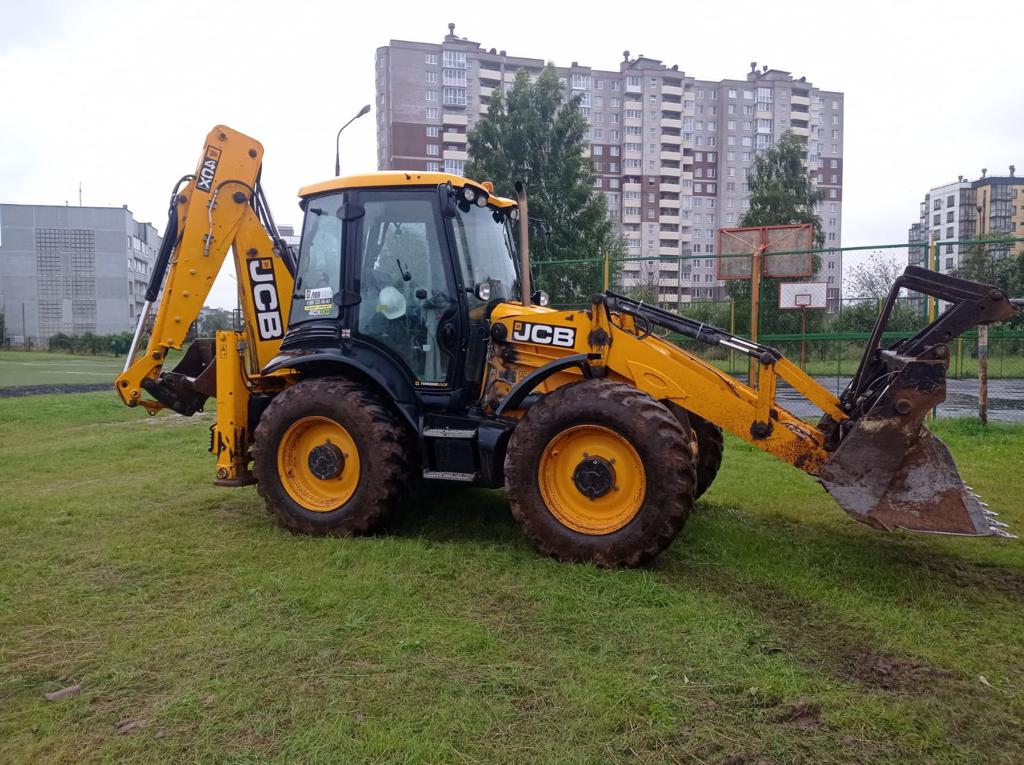 Аренда экскаватора-погрузчика JCB4 Санкт-Петербург