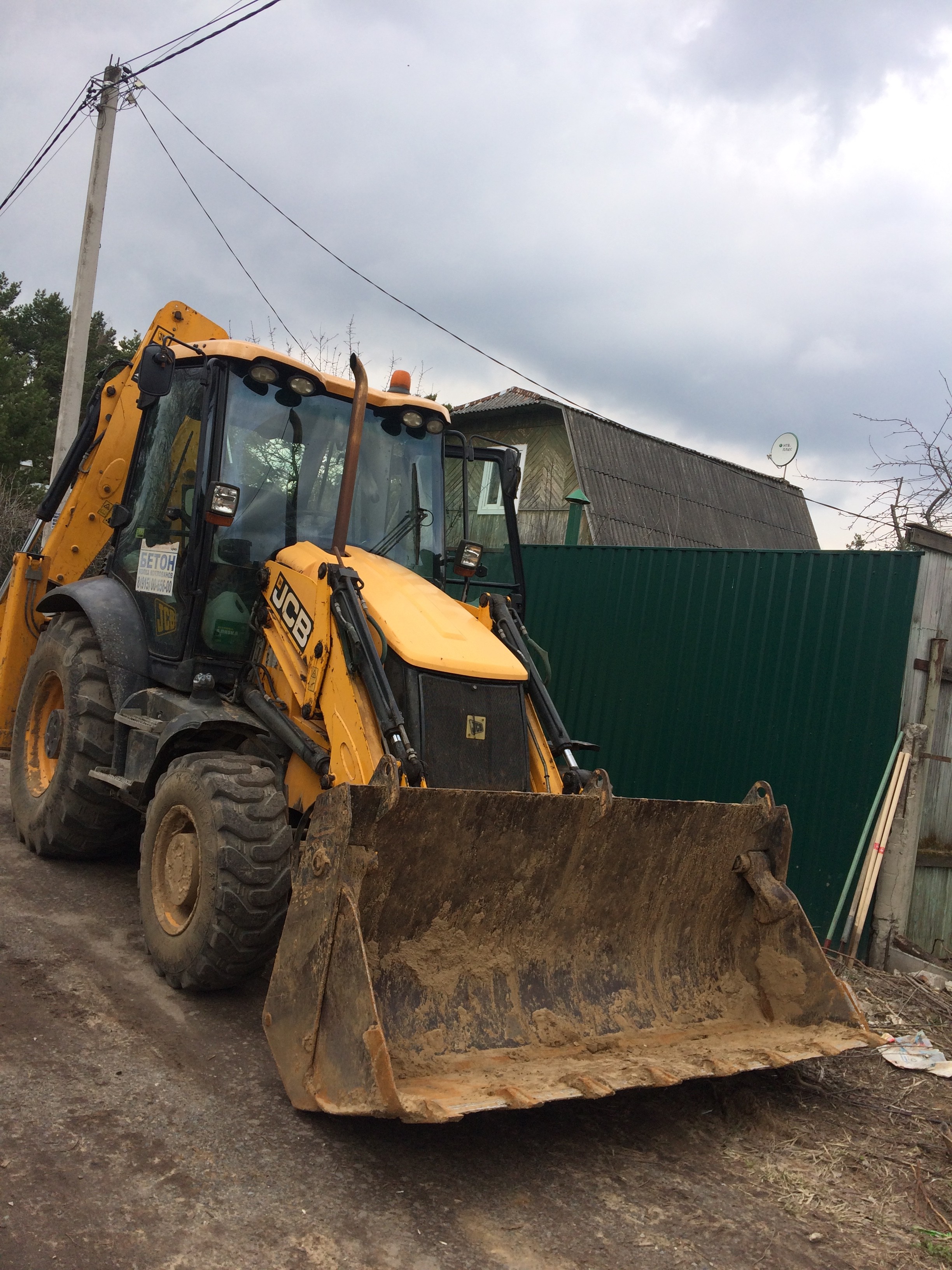 Аренда экскаватора-погрузчика JCB 3cx