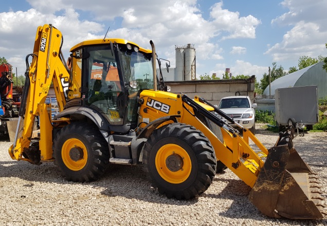 Аренда экскаватора- погрузчика JCB 3CX SUPER