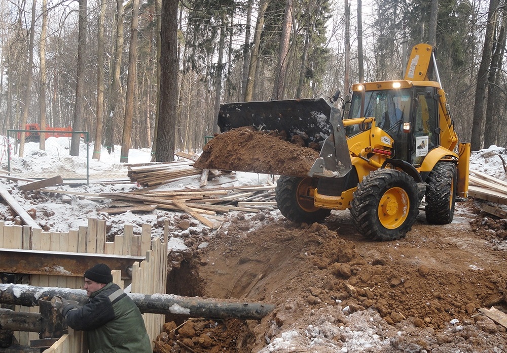 Аренда экскаватора-погрузчика JCB 3CX в Москве