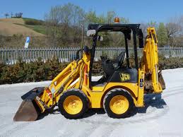 Аренда экскаватора погрузчика JCB KOMATSU