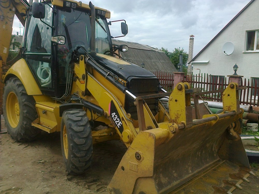 Аренда экскаватора погрузчика с оборудованием JCB