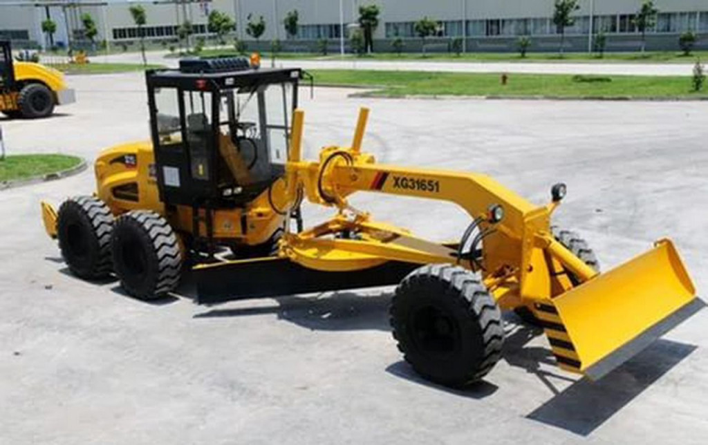 Аренда грейдеров xgma XG31651-1 и XG32201 с ндс
