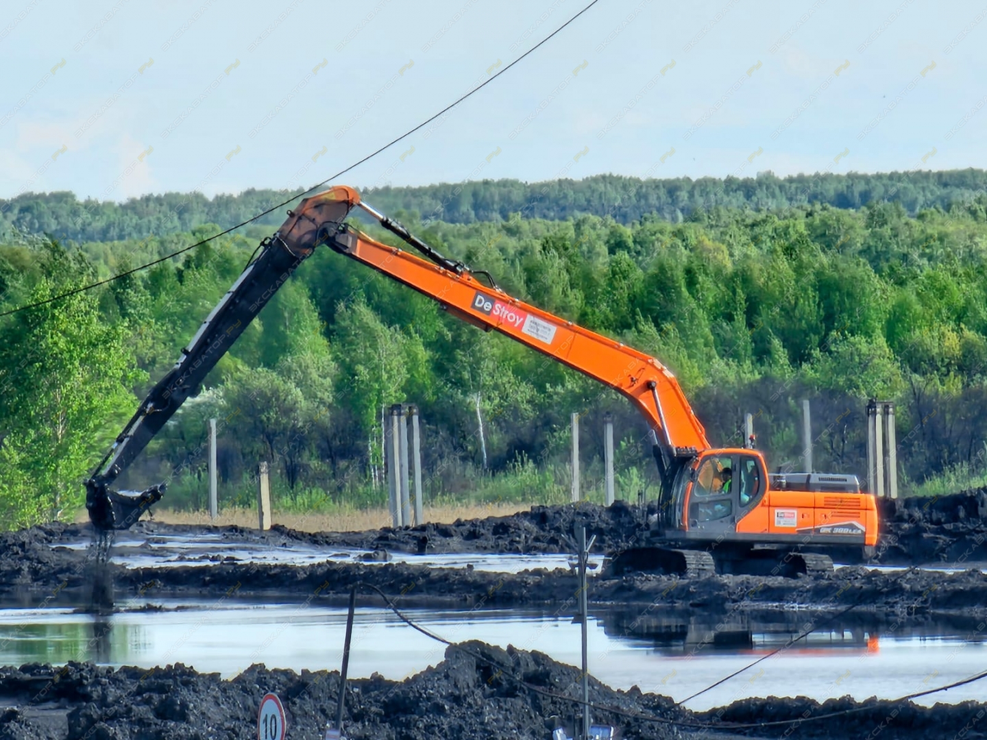 Аренда гусеничного экскаватора Doosan DX300LCA
