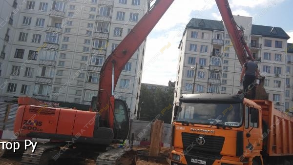 Аренда гусеничного экскаватора Hitachi