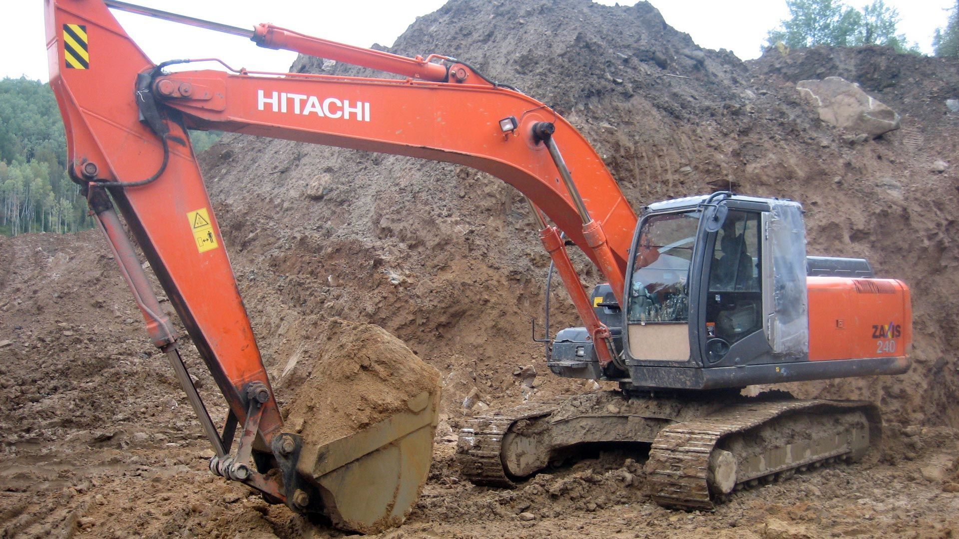 Аренда гусеничного экскаватора Hitachi 30 т