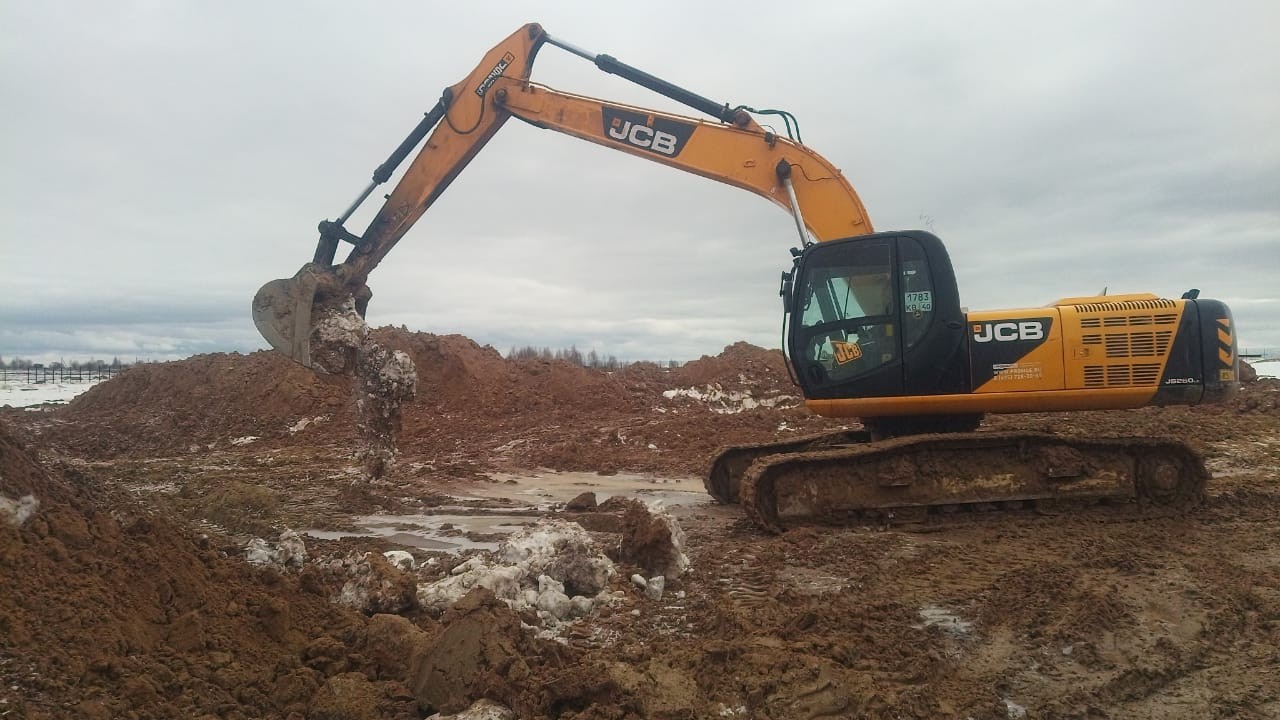 Аренда гусеничного экскаватора JCB 260
