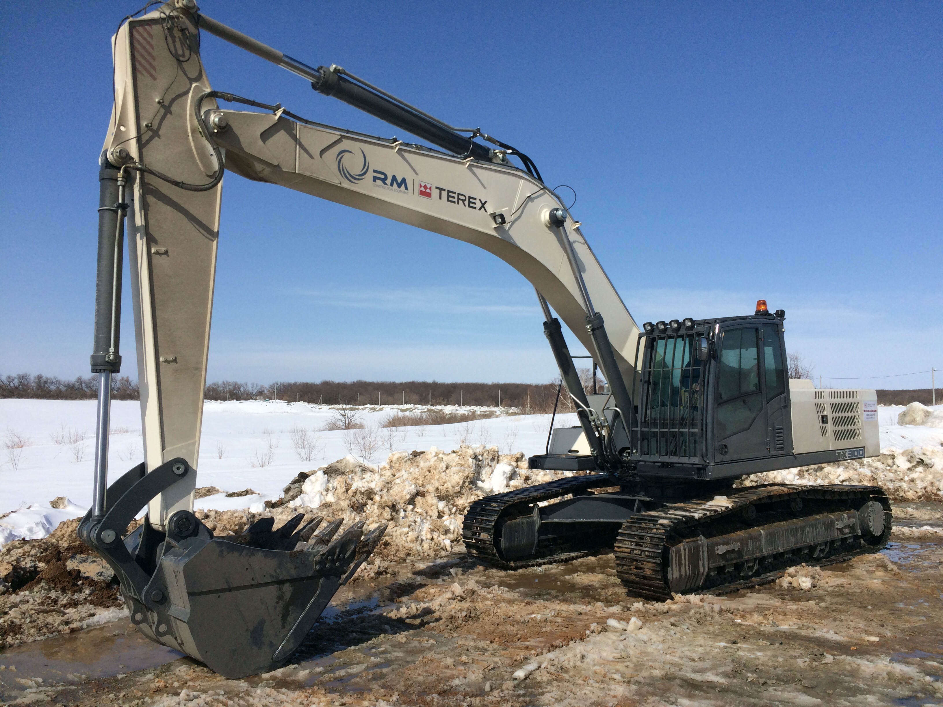 Аренда гусеничного экскаватора JCB JS 205LC