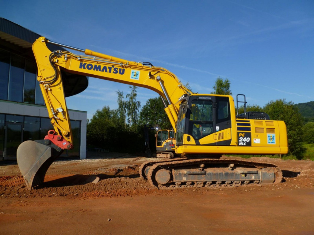 Аренда гусеничного экскаватора Komatsu