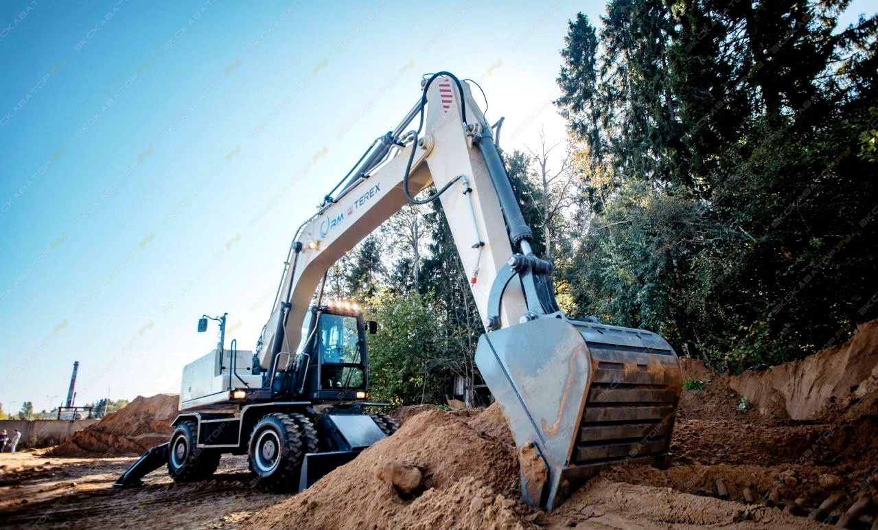 Аренда колесного экскаватора TEREX WX 200