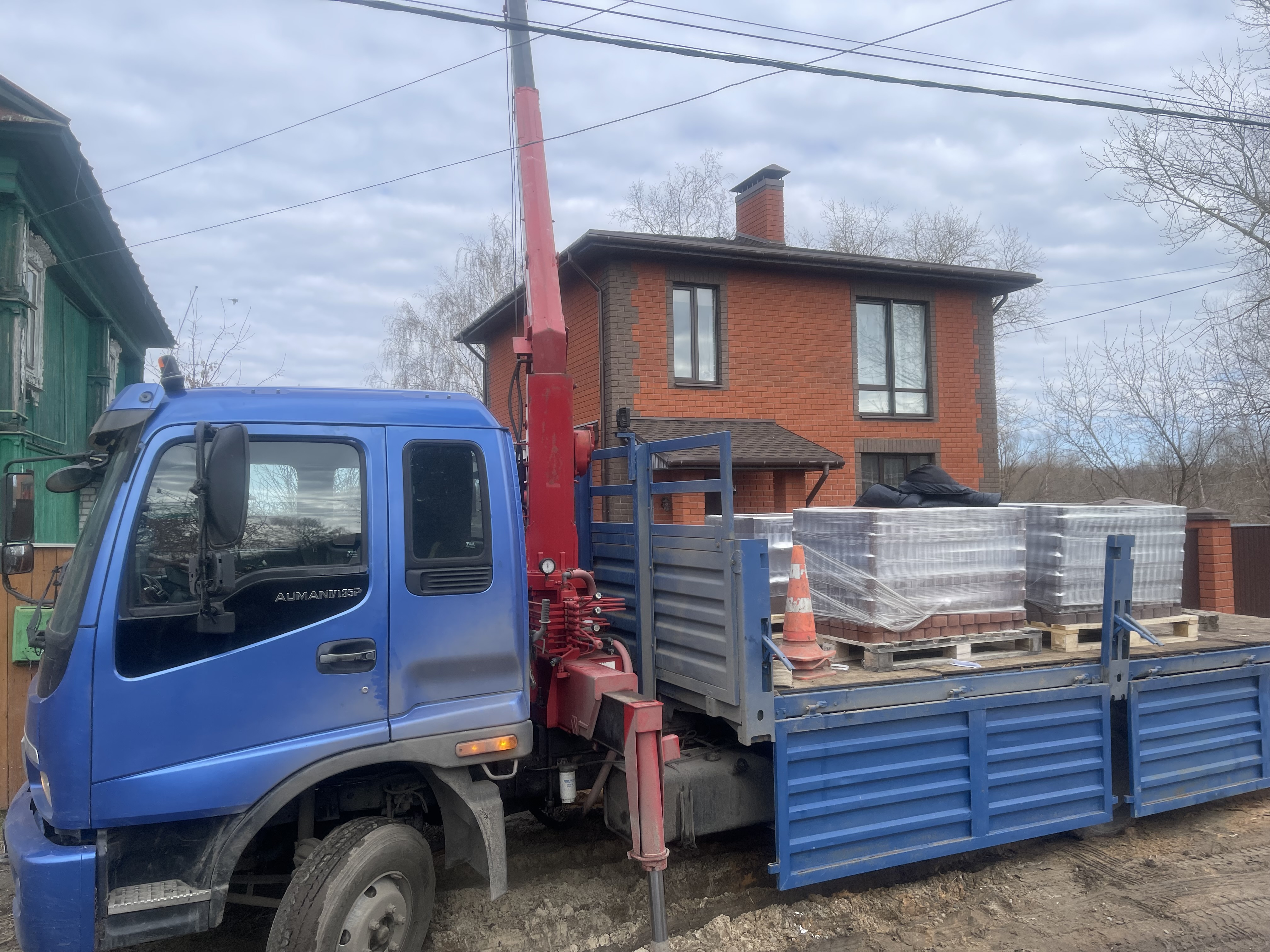 Аренда манипулятора от собственника Нарек