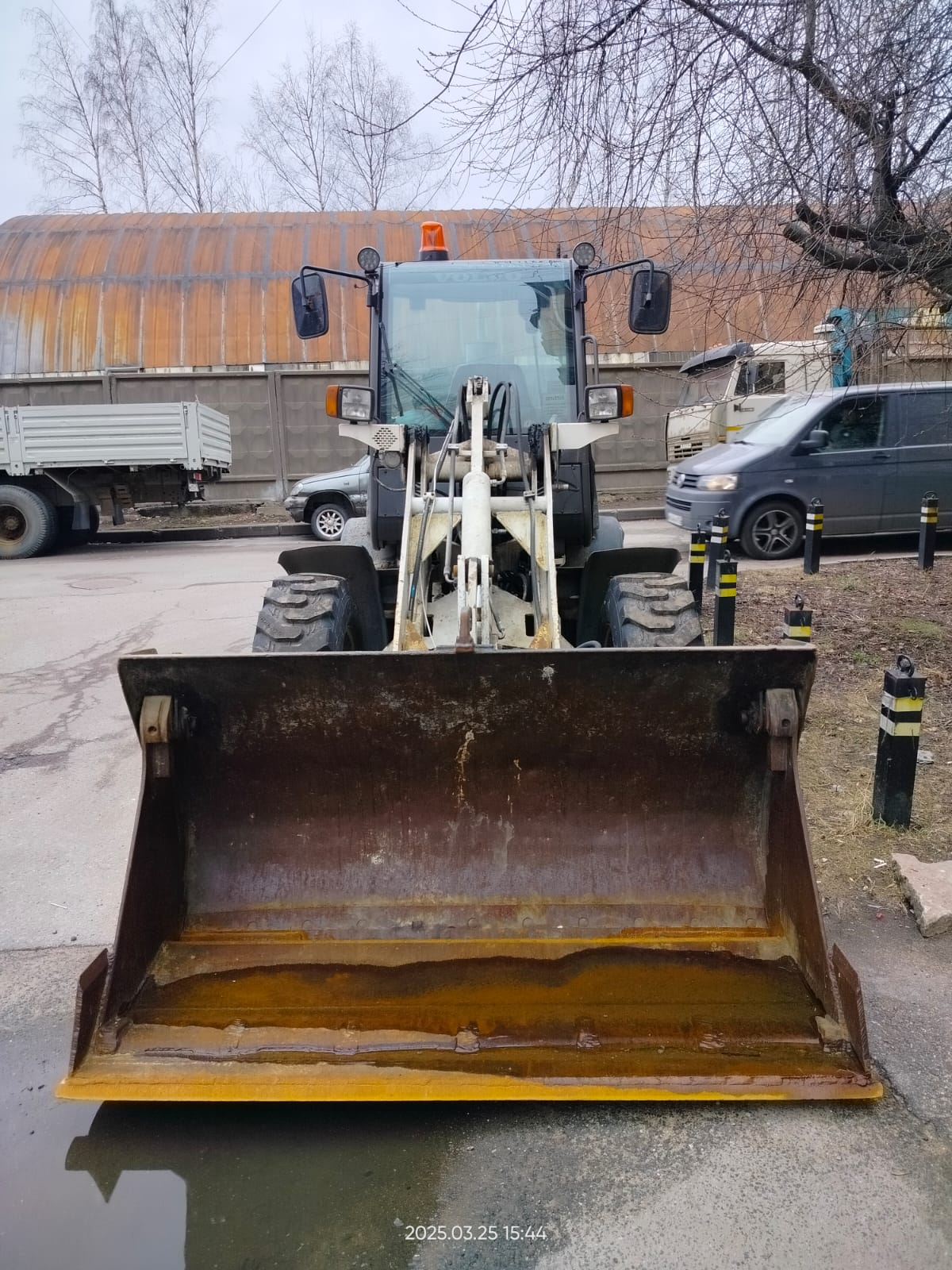 Основное изображение
