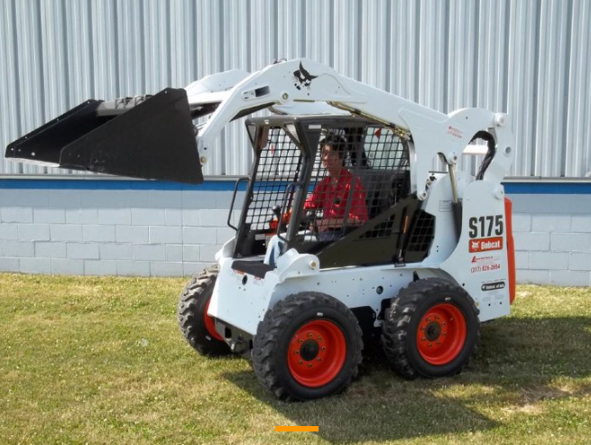 Аренда мини-погрузчика Bobcat S175