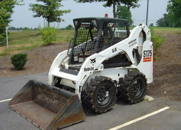 Аренда мини-погрузчика Bobcat S175