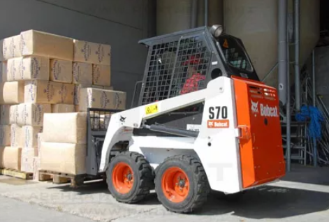 Аренда мини погрузчика BOBCAT S70