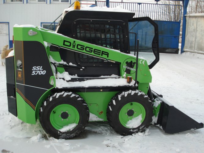 Аренда мини-погрузчика Digger SSL5700