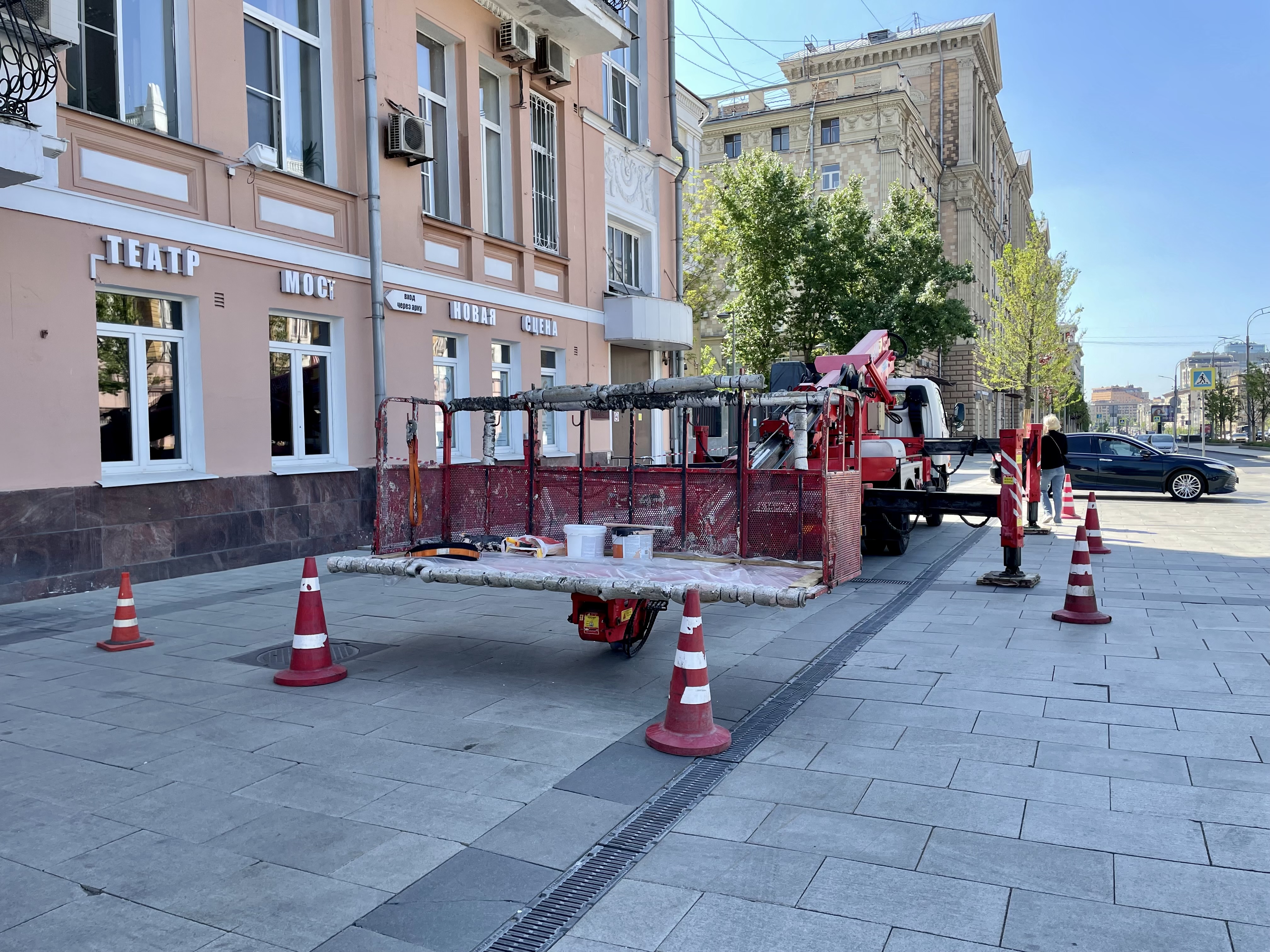 Аренда подъёмника автовышки скайлифт с балконом