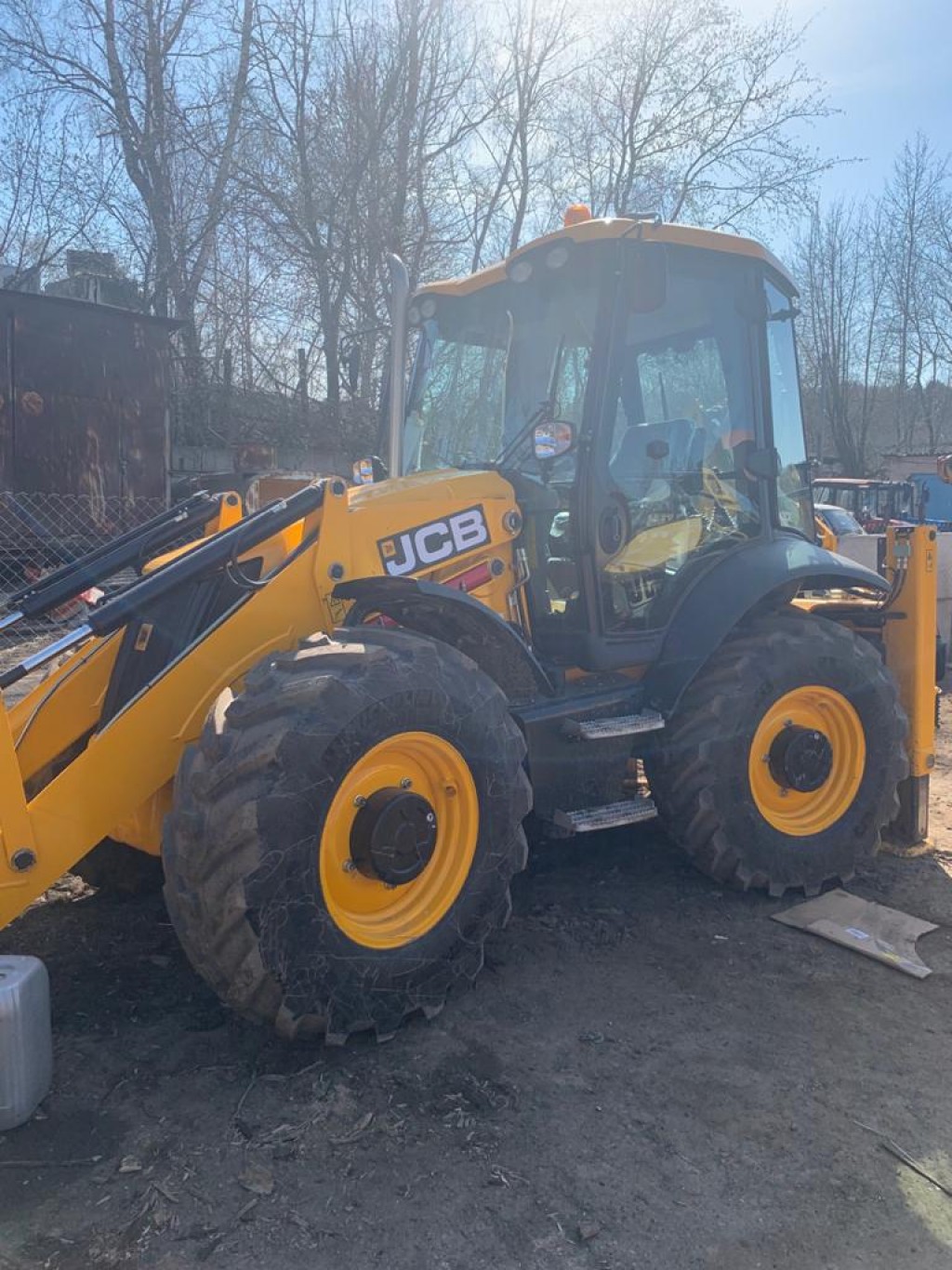 Аренда Трактора JCB. Экскаватор погрузчик услуги