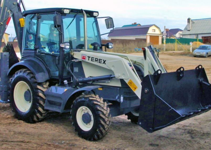 Аренда трактора Terex TLB 825