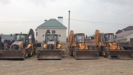 Аренда трактора Volvo, JCB