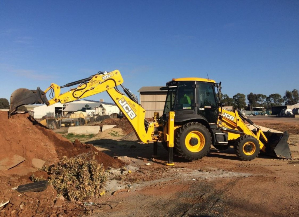 Аренда, услуга, заказ трактора JCB 3