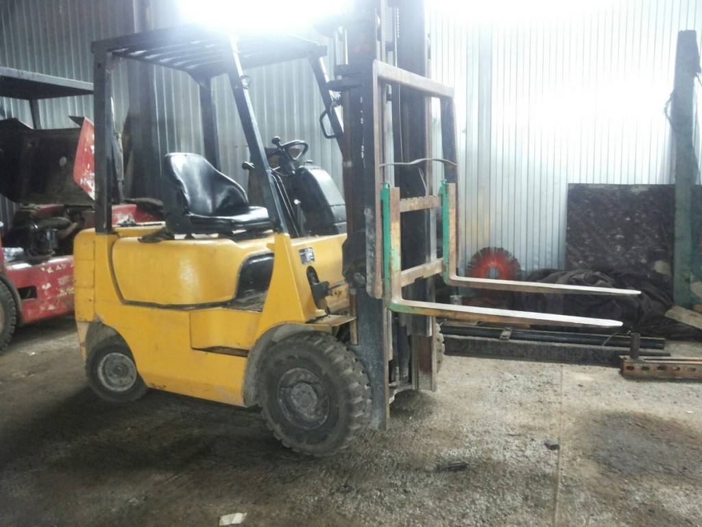 Аренда вилочного погрузчика Mitsubishi FG15