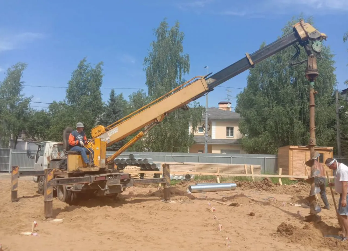 Аренда Ямобура Установка столбов лэп Бурение свай