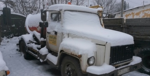 Ассенизатор ГАЗ-3309, бочка 3 куба, 1500р час, 1000р септик