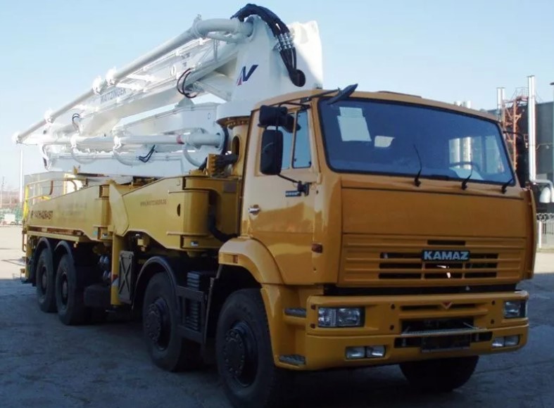 Автобетононасос КАМАЗ-65201 в аренду недорого