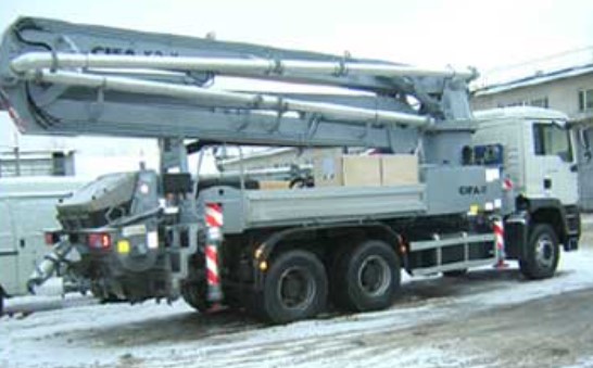 Бетононасос CIFA в аренду с длиной стрелы 32 метра