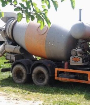 Бетоновоз в аренду по приемлемой цене