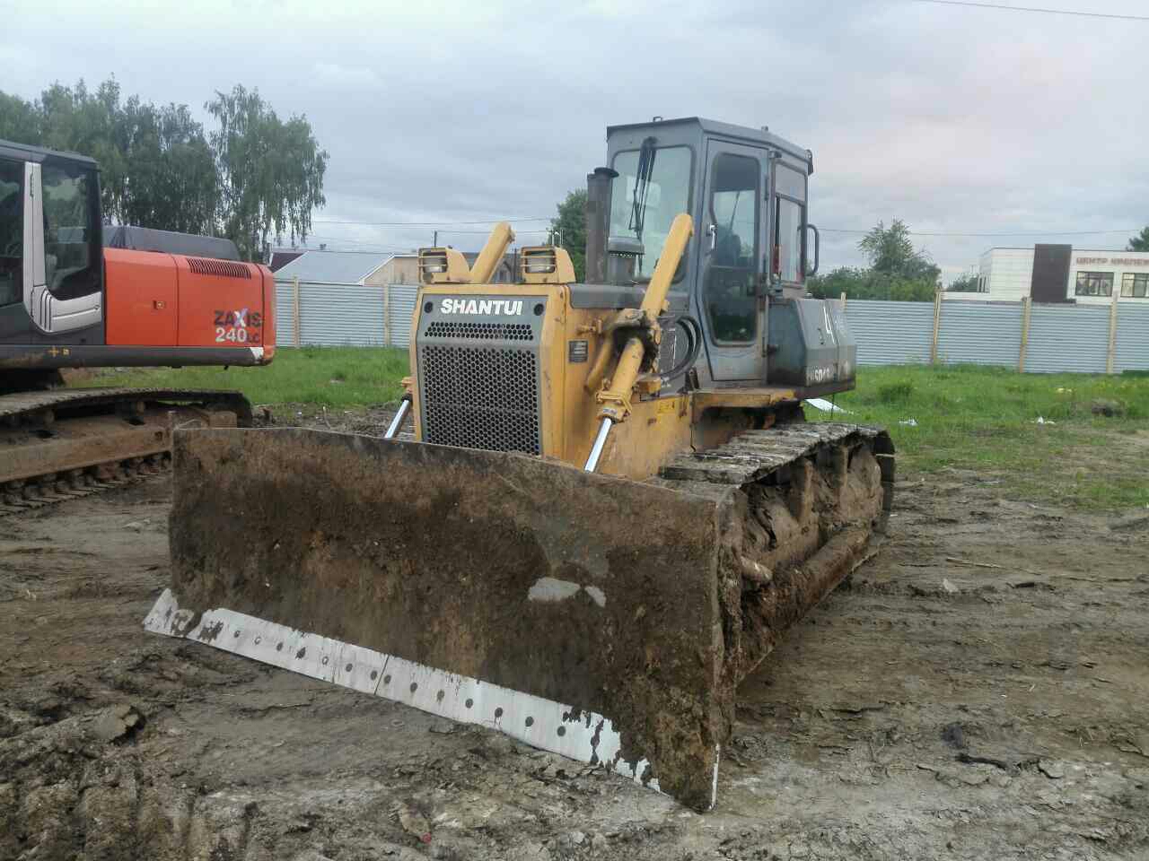 Бульдозер Shantui SD 13