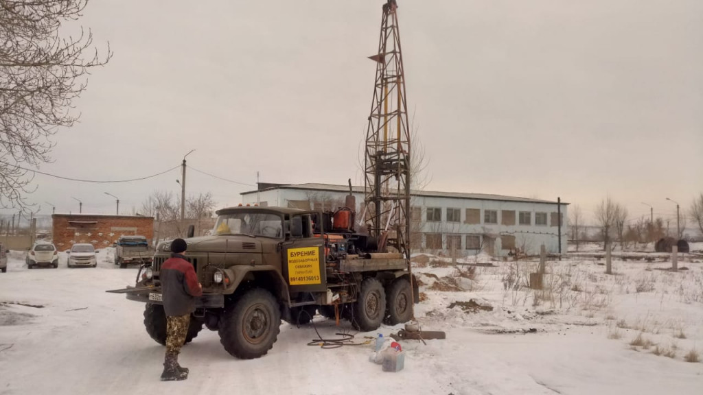 Буровая угб 50