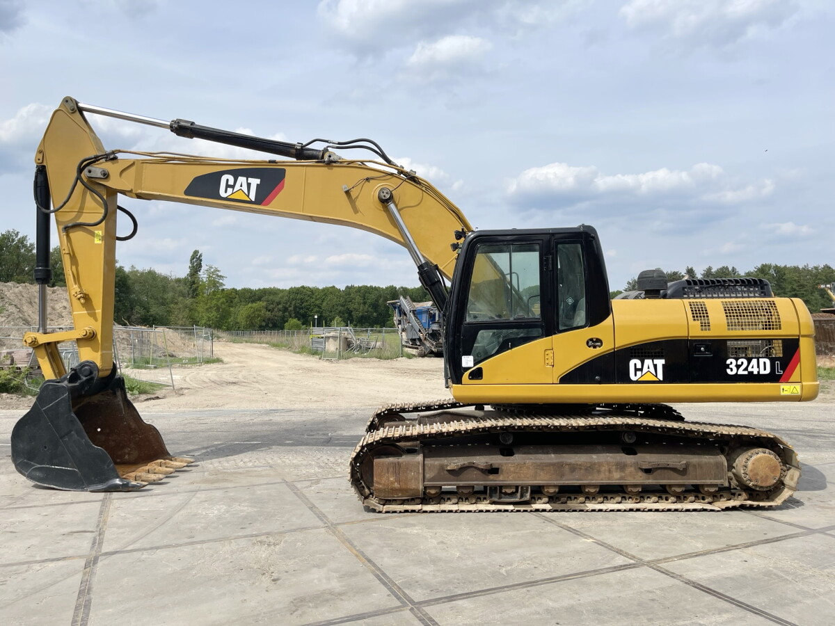 Экскаватор Caterpillar 324 1,9 м3