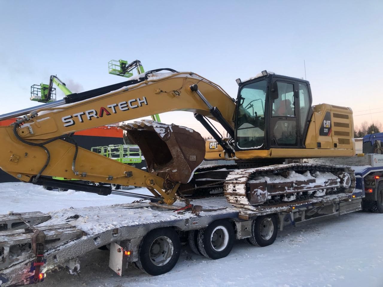 Экскаватор гусеничный Caterpillar 320 (2561)