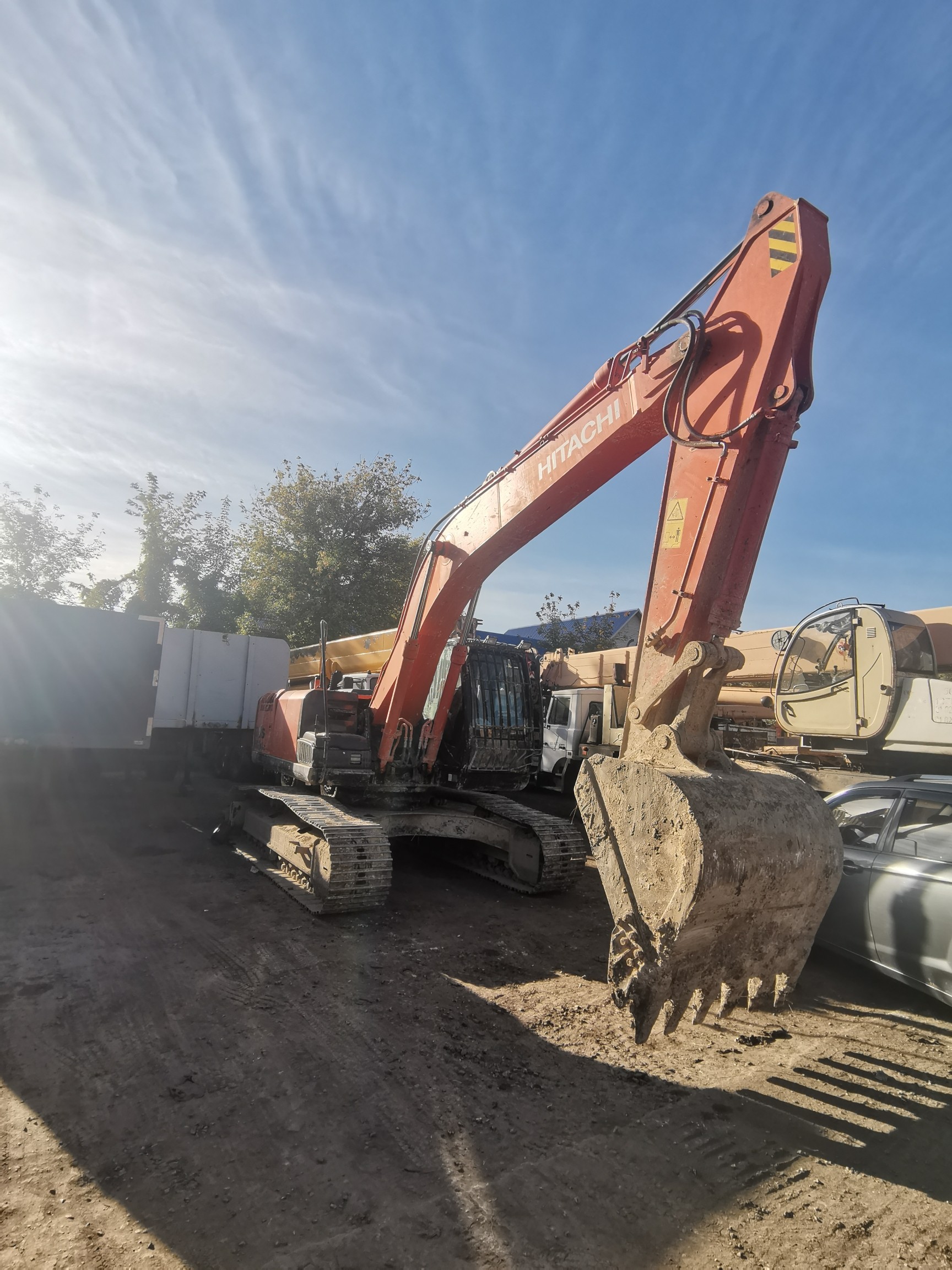 Экскаватор HITACHI ZX200LC-5G