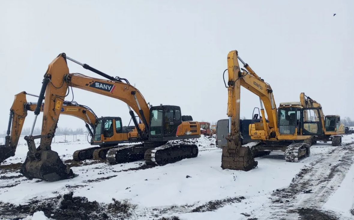 Экскаватор Hitachi ZX210 с доставкой