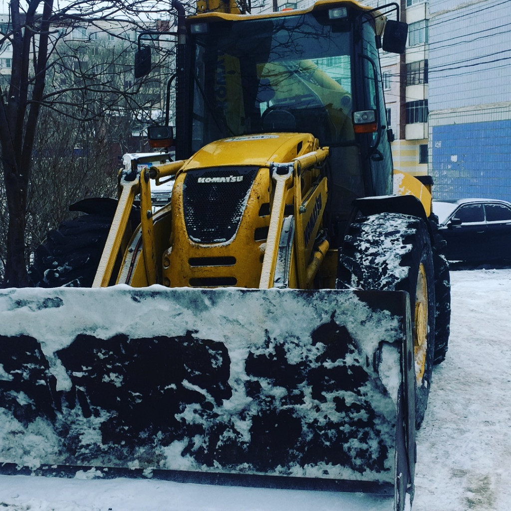 Экскаватор погрузчик 24 / 7