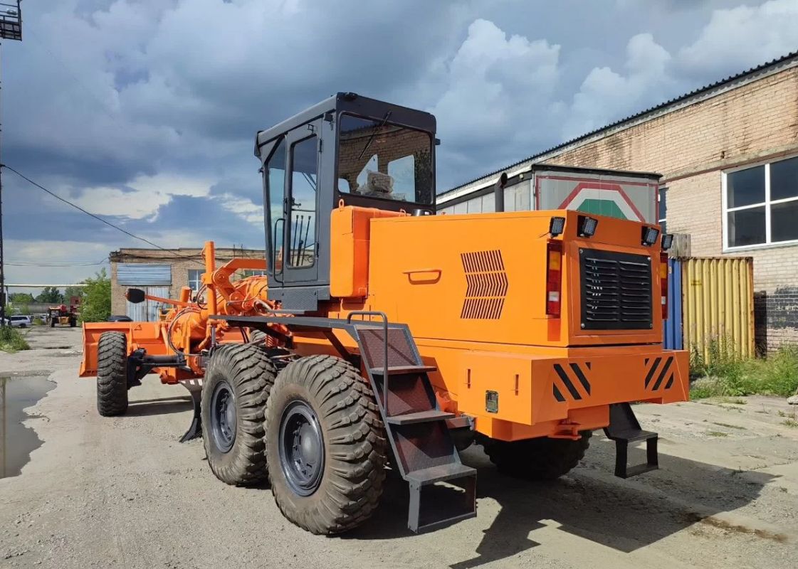 Грейдер JCB DZ-143-1 в аренду