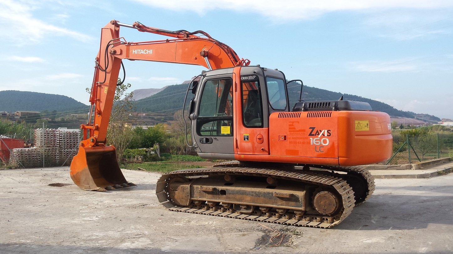 Гусеничный экскаватор Hitachi 160 в аренду