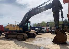 Гусеничный экскаватор Hitachi ZX240