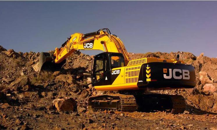 Гусеничный экскаватор JCB JS 220 LC