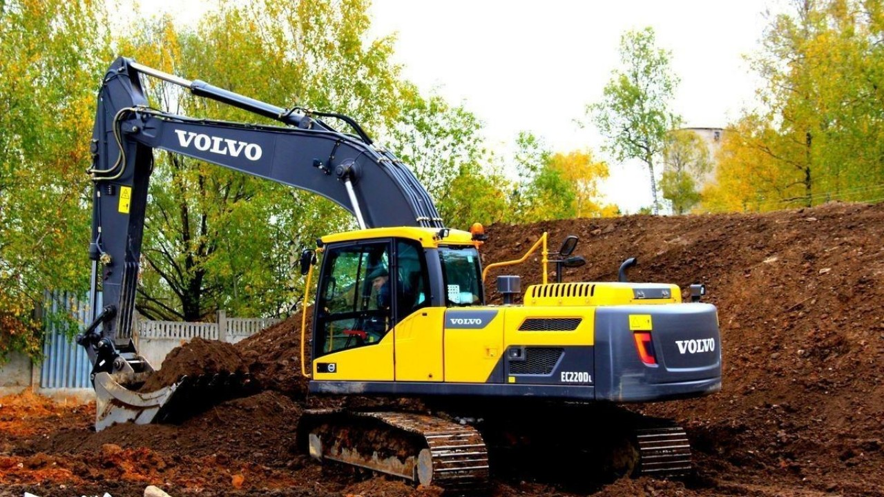Гусеничный экскаватор Volvo ес220 заказать