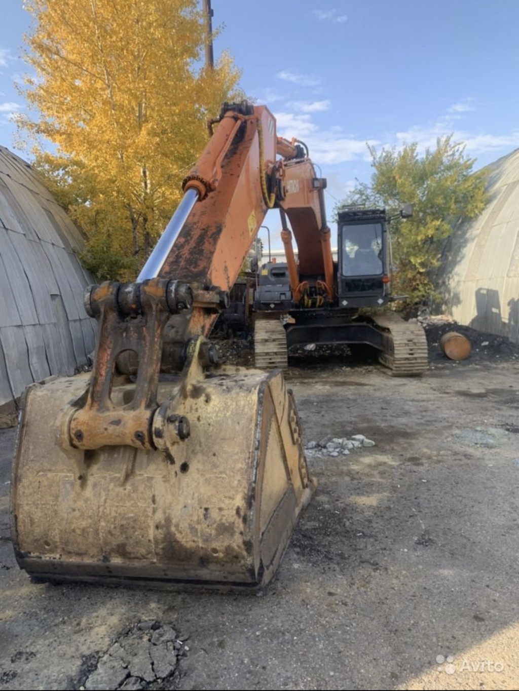 Hitachi 400 Экскаватор аренда, услуги
