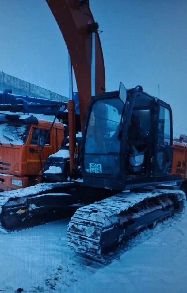HITACHI ZX200LC-5А
